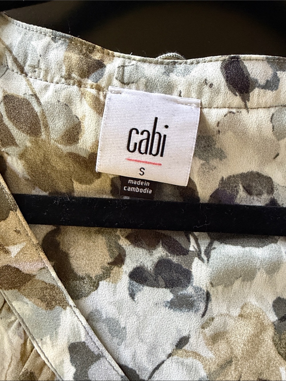 Cabi Floral Ruffle-Trim Sleeveless Top in Neutral Floral style #4350 - Picture 3 of 5